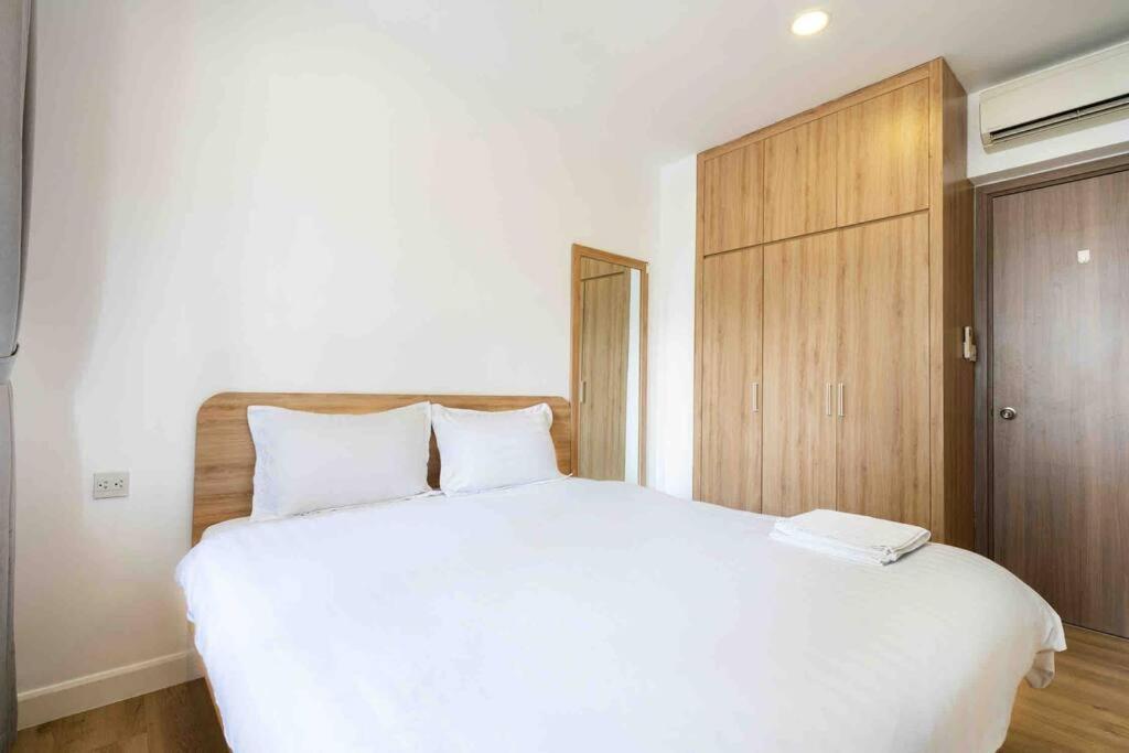 Apartment Price One Br Apartment/ben Don Ho Chi Minh City