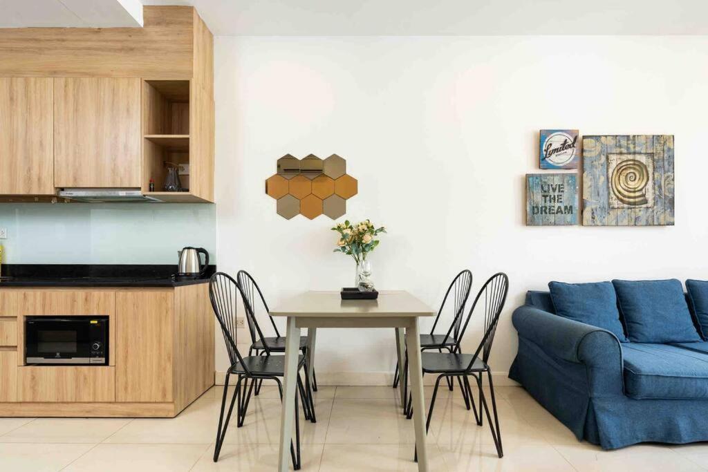 Price One Br Apartment/ben Don Ho Chi Minh City
